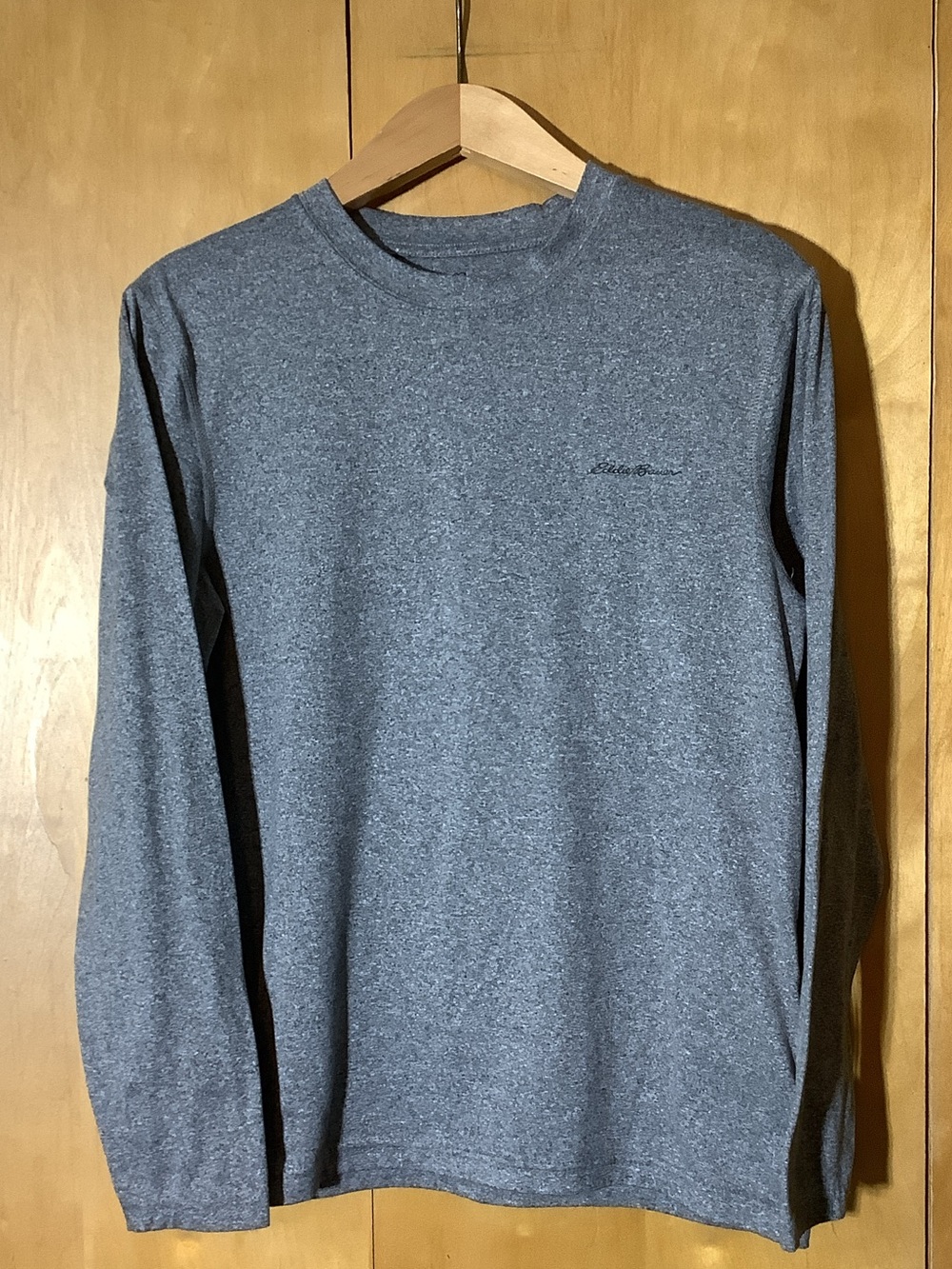 Eddie Bauer gray performance tee, size medium